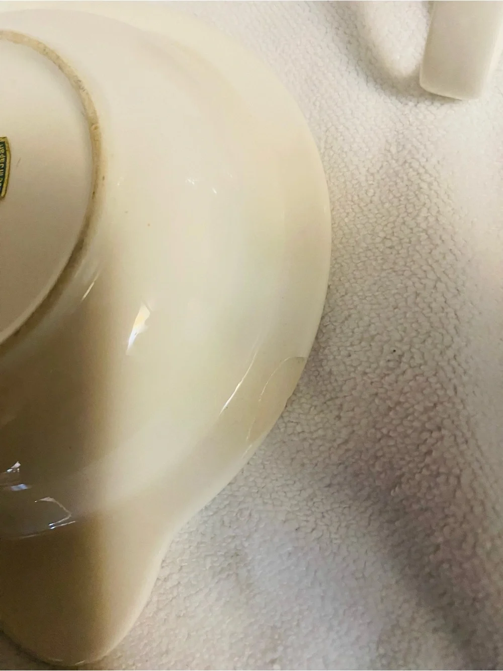 VNTG Cream Cherub Pitcher&Basin  set